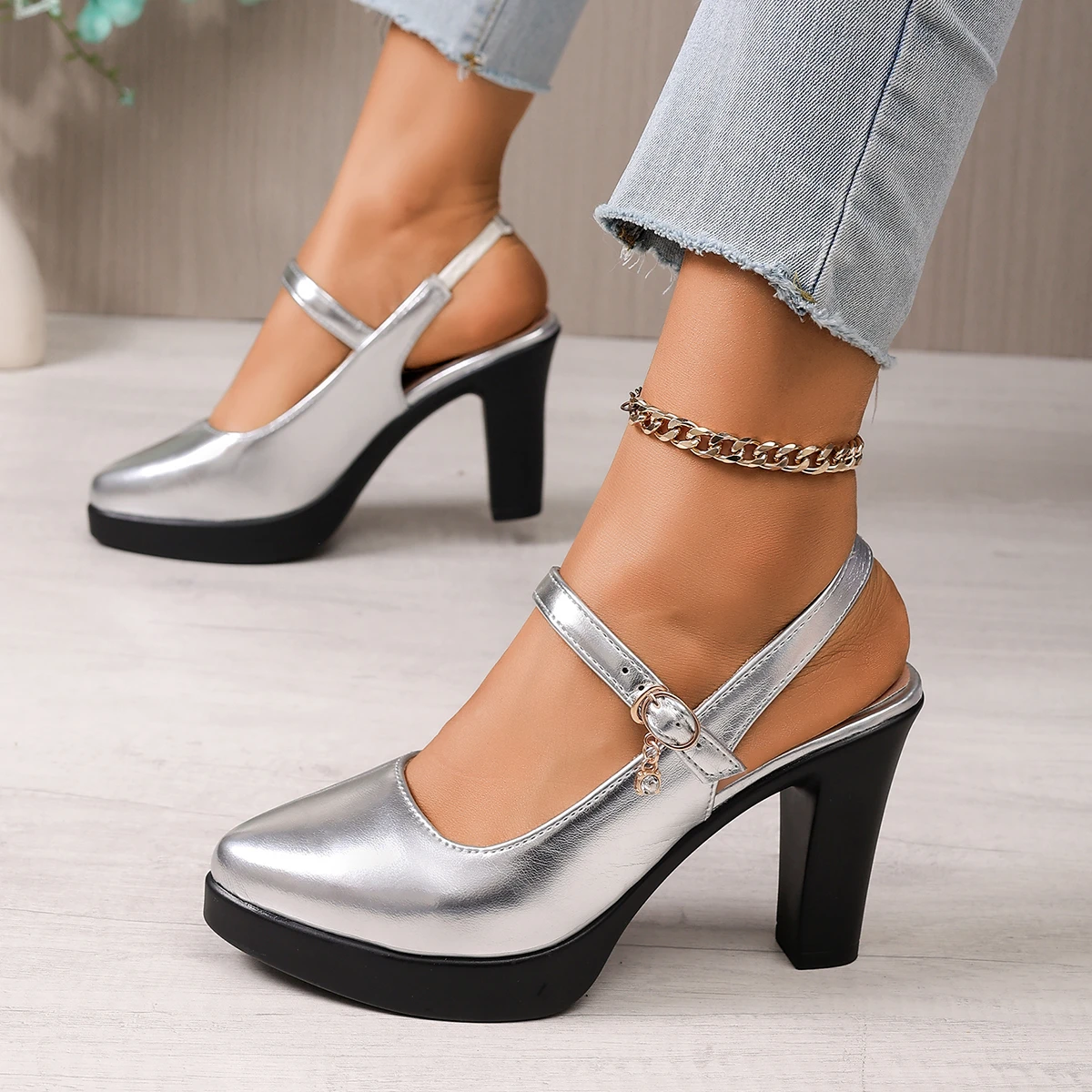 Women Sandals Ladies Sexy Buckle Rhinestone High Heels Female Casual Shoes Golden Silver Point Toe Trend Summer Pumps2026