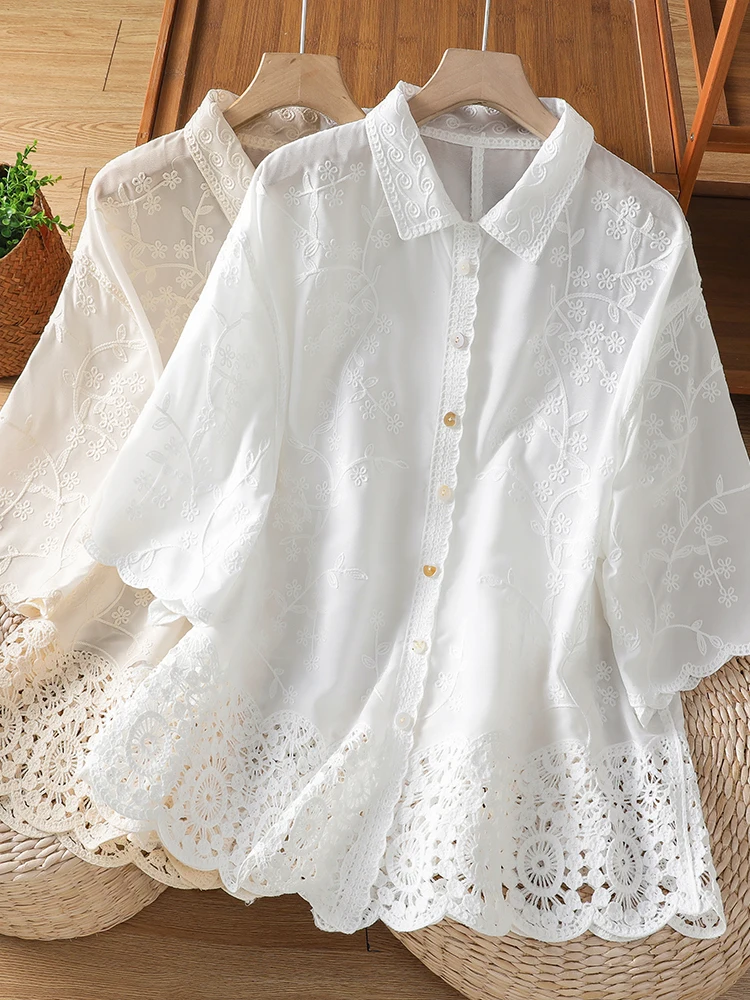 

Artistic Embroidered 3D Floral Summer Shirt Women's Loose Lace Splicing Top Age-Defying Fashionable Casual Button-Up Blouse