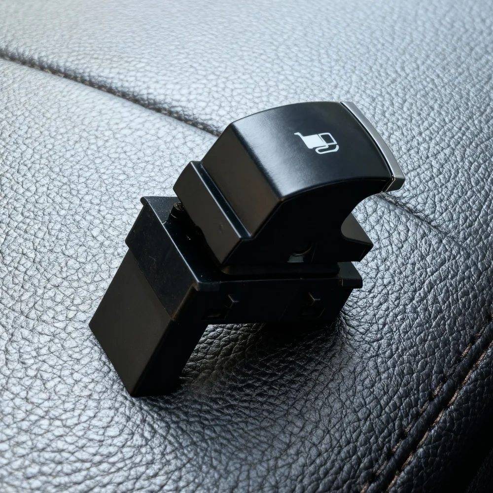 1KD 959 833 1KD959833  Chrome Gas Fuel Tank Door Button Switch For VW Golf MK5 Jetta MK5 Rabbit Touran