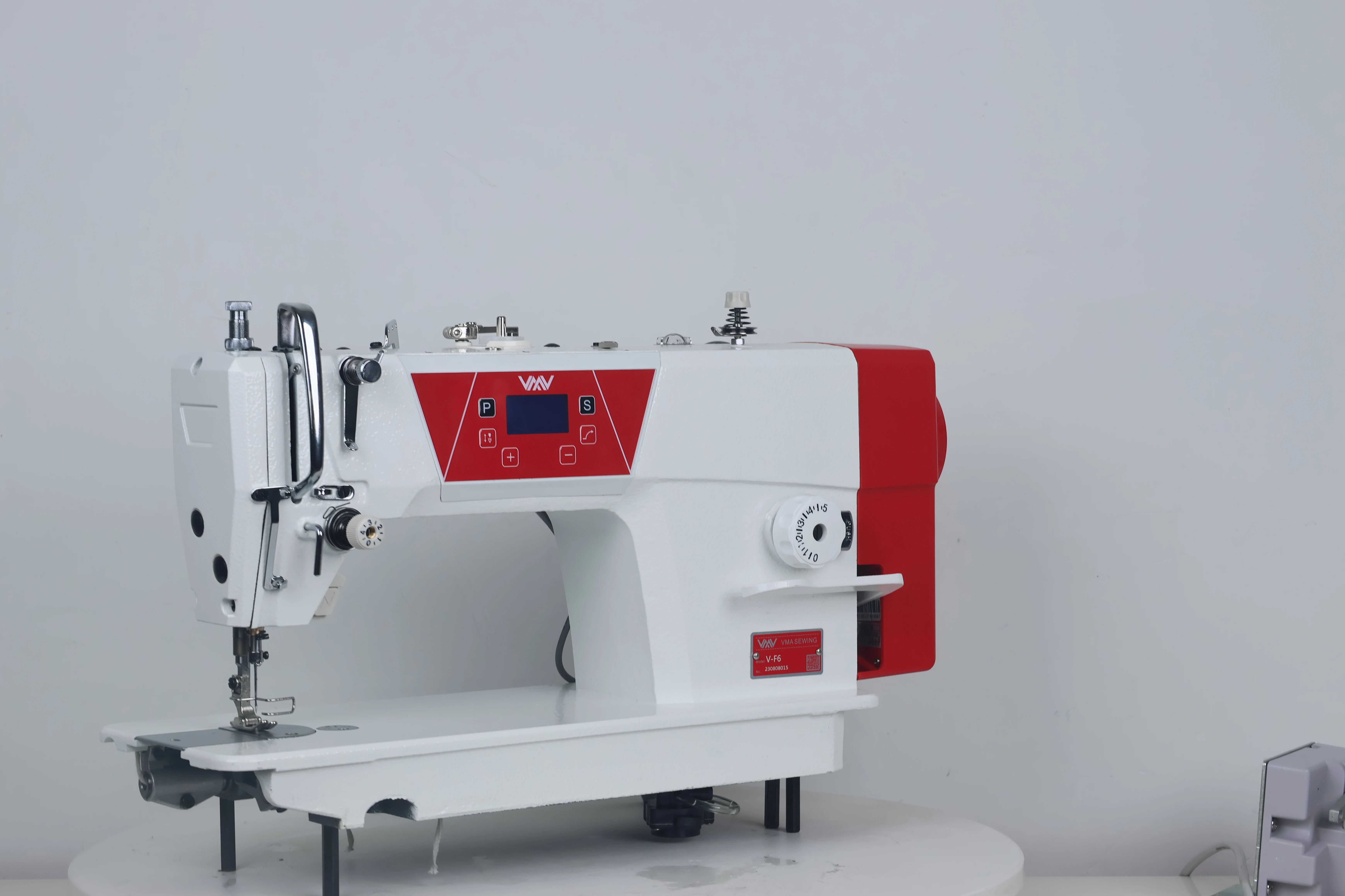 VMA Newest Single Needle Lockstitch LCD Screen With Button Thick Material Flatbed Industrial Sewing Machine Direct Drive