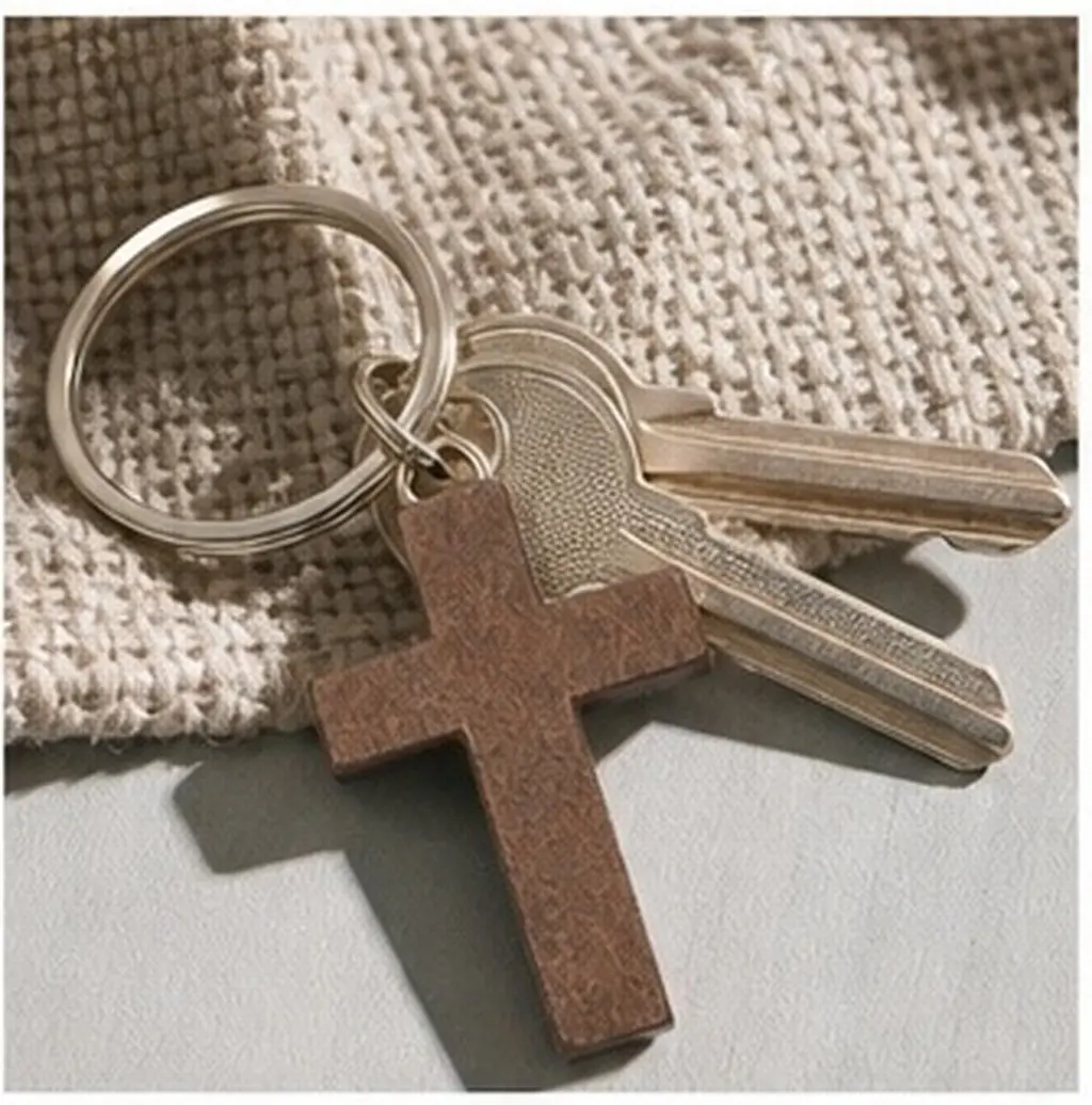 100Pcs Mini Wooden Cross Keychain Natural Wood Cross Charm for DIY Jewelry Making Bible Study Gifts Baptism Favors Church Craft