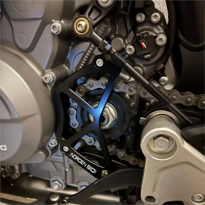 2026 For Husqvarna NORDEN 901 NORDEN901 2022 - 2024 2025 Motorcycle Accessories Chain Guard Cover Front Sprocket Guard Protector