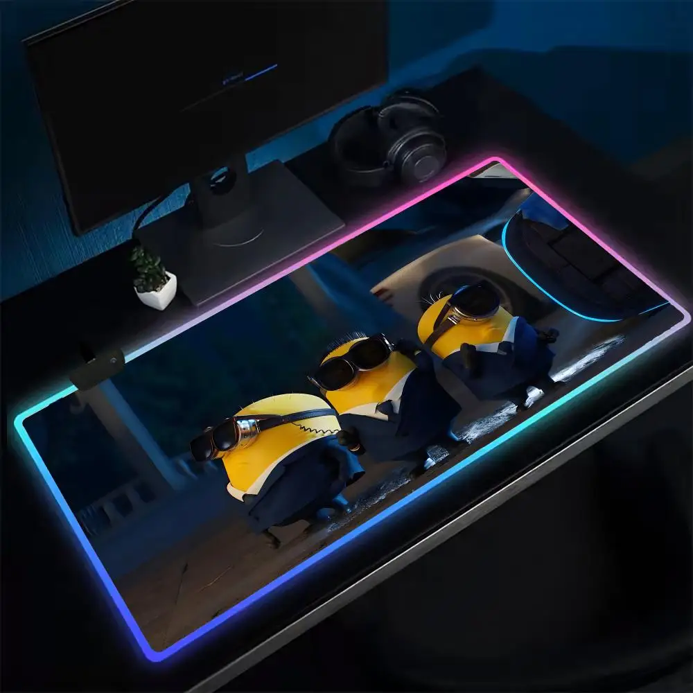 

12-мультяшный забавный милый коврик для мыши M-Minions, игровой коврик для мыши в стиле аниме, светодиодные настольные коврики с подсветкой, резиновые настольные коврики XXL RGB