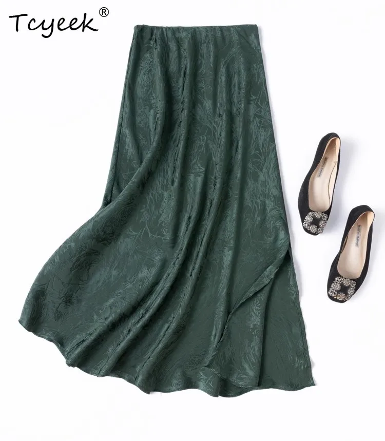

Tcyeek 93% Mulberry Silk 7% Spandex Skirt,Oblique Cut Jacquard Satin Elegant Hip Hugging Fishtail Slit Long Skirt D55720JF
