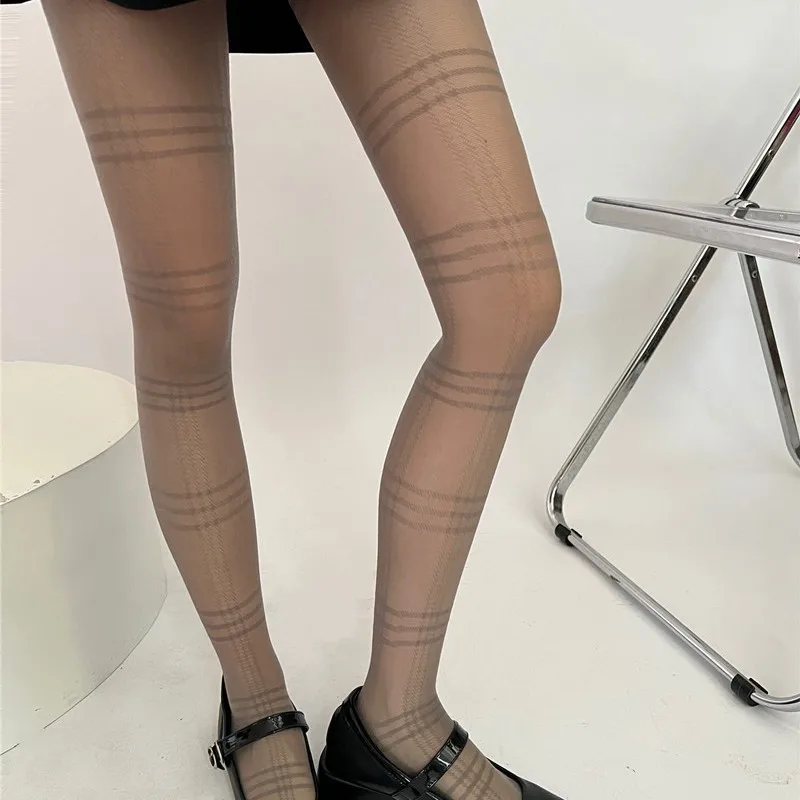 영국 스타일 다크 패턴 체크 무늬 레트로 커피 블랙 실크 양말 여성 새 봄 여름 섹시 스타킹 다이아몬드 스타킹