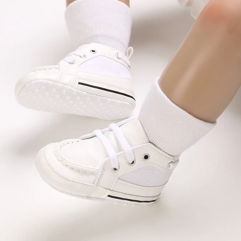 Weiße Tauf-Babyschuhe für Jungen und Mädchen, weichsohlige Baptismusschuhe, Sneakers für Neugeborene, Tauf-Lauflernschuhe – Detail 20