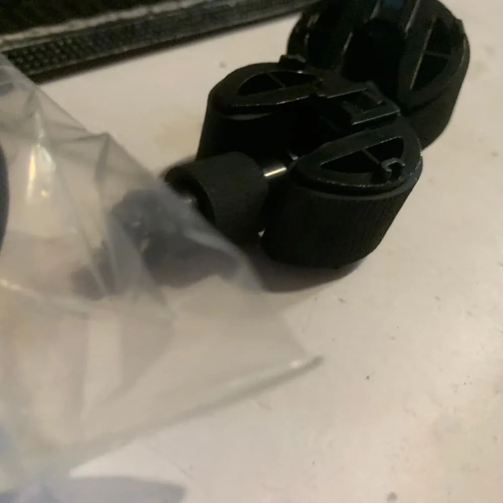 

10 компл. CC430-67901 Разделительный ролик захвата подачи для HP CM1312 CM1415 CM2320 CP1210 CP1215 CP1510 CP1515 CP1518 CP1525 CP2025