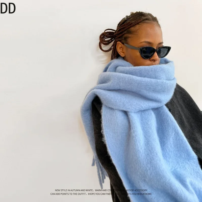 Bufanda elegante de Mohair para mujer, chal de lujo versátil, verde, Europeo, suave, cálido, silenciador térmico, estilo Y2K, Otoño e Invierno