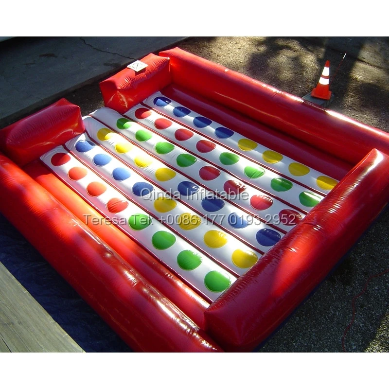 5*5M Inflatable Twister เกม Inflatable เท้าขวาและมือซ้ายเกม Twister ที่นอนสําหรับกิจกรรมกลางแจ้ง