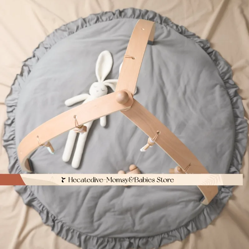 【Super Teile】 Babygymnastik aus Naturholz mit hängendem Spielzeug, dreieckiges Babygymnastik mit Wolke, mobiles Babyartikel, kleines Ding