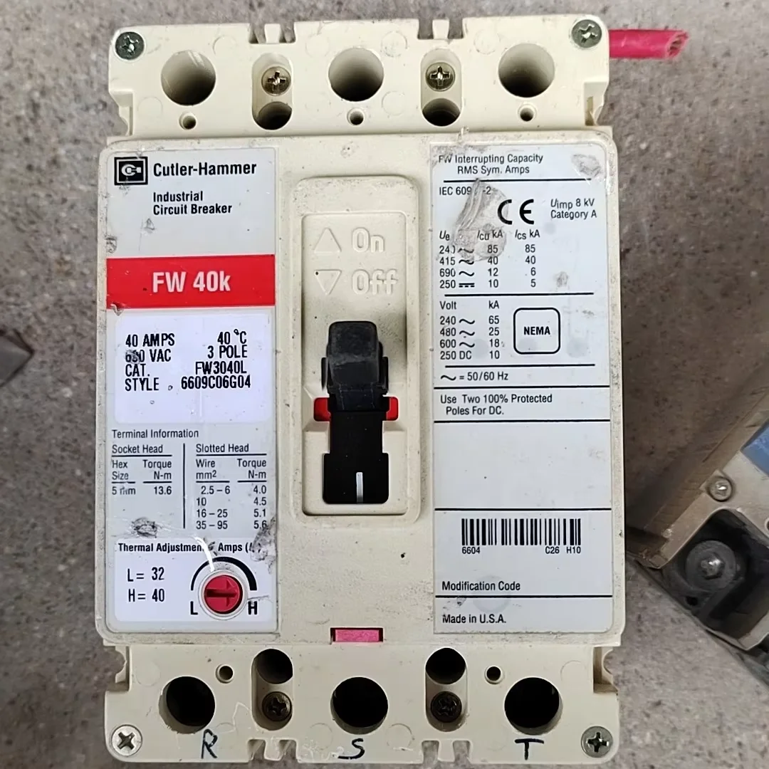

New Brand HFD3070 FD3025 Circuit Breaker 25A 3P 600V 3PH 35k 25 Amp 3 POLE Bolt-On Other Electric Equipment