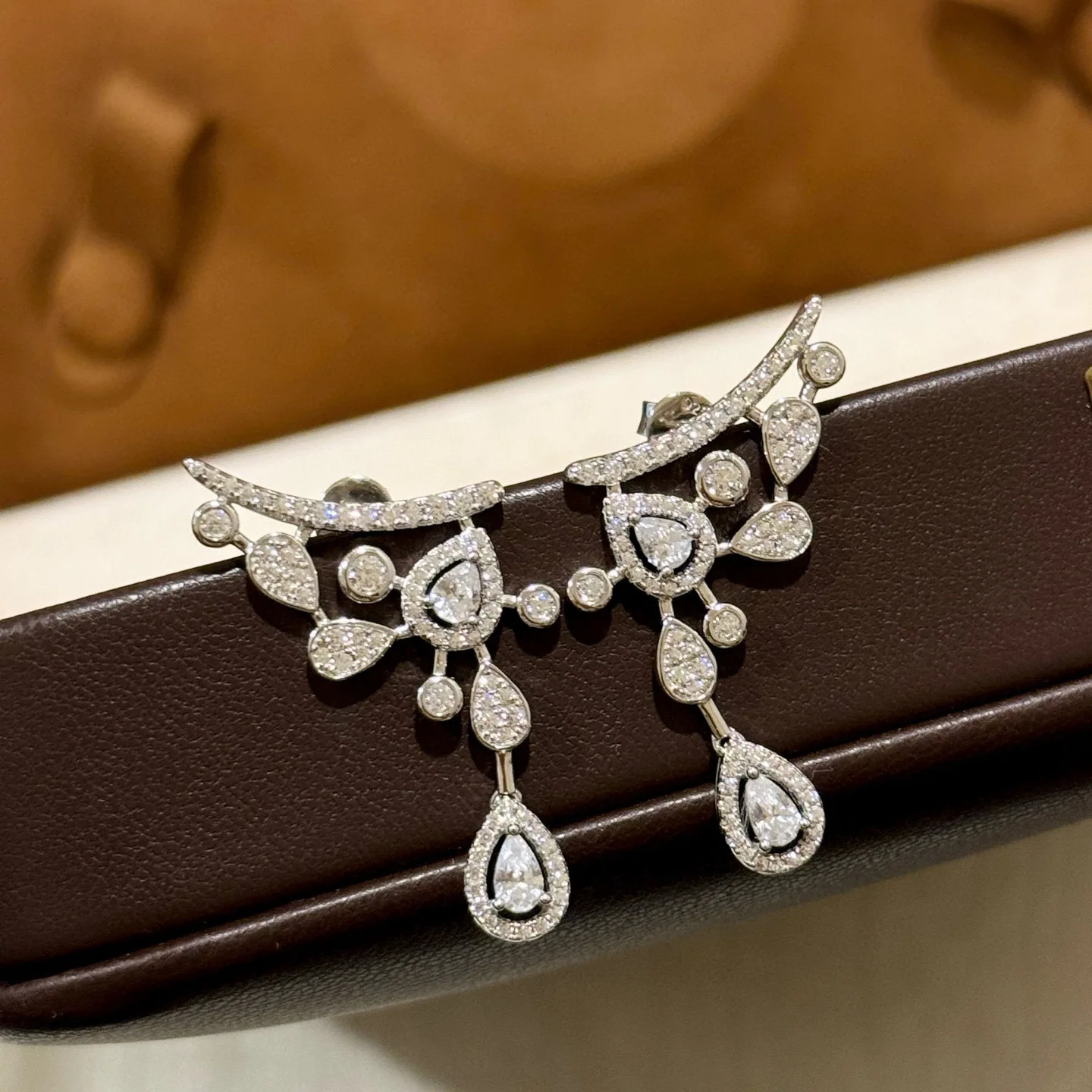 

100% стерлингового серебра 925 пробы, циркон AAA, капли воды, серьги-гвоздики с кисточками для женщин, ювелирные украшения