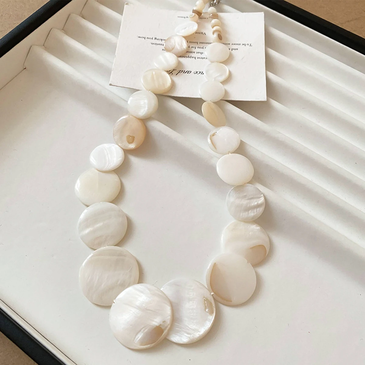 

Trendy Shell Necklace for Women Minimalist Circular Design Clavicle Chain Vacation Style Short Necklace Jewelry Gifts Wholesale