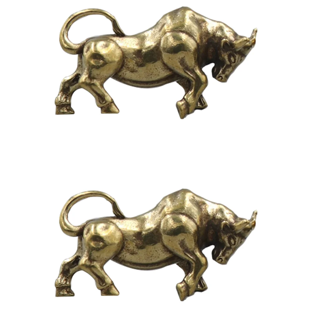 

2 Pcs Bullfighting Keychain Decorative Accessories Brassware Car Special Gift Shape