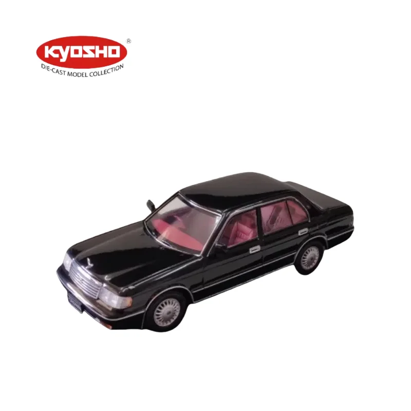 

Premium scale 1/43 TOYOTA CROWN classic 13 die cast alloy car model from the nineties, a Children's Day gift toy for boys.