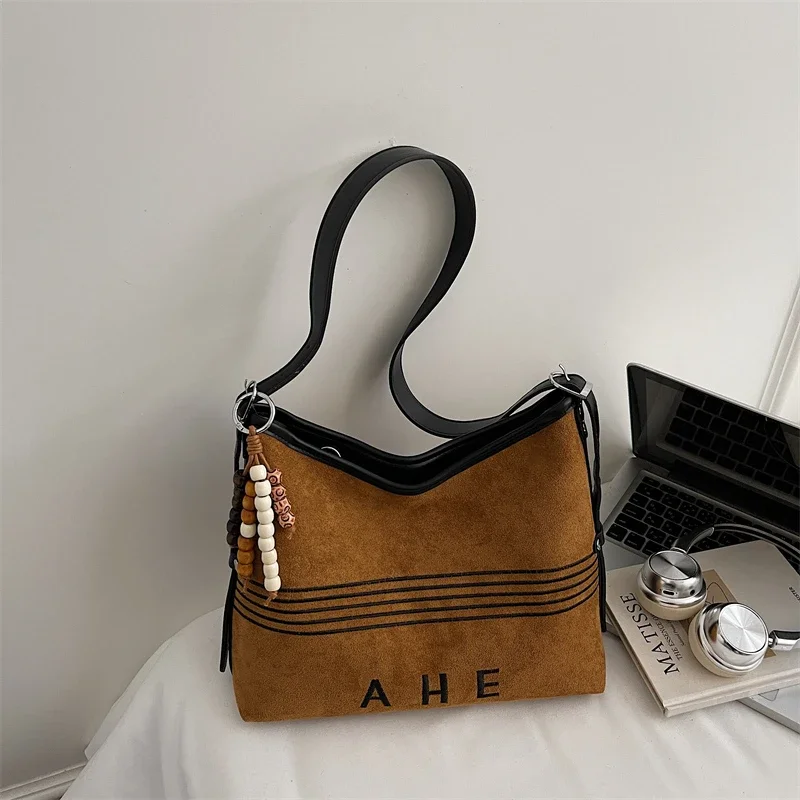 sacs-a-couches-uniques-sac-fourre-tout-de-mode-parisienne-pour-femmes-au-design-minimaliste-grande-capacite-finition-haut-de-gamme