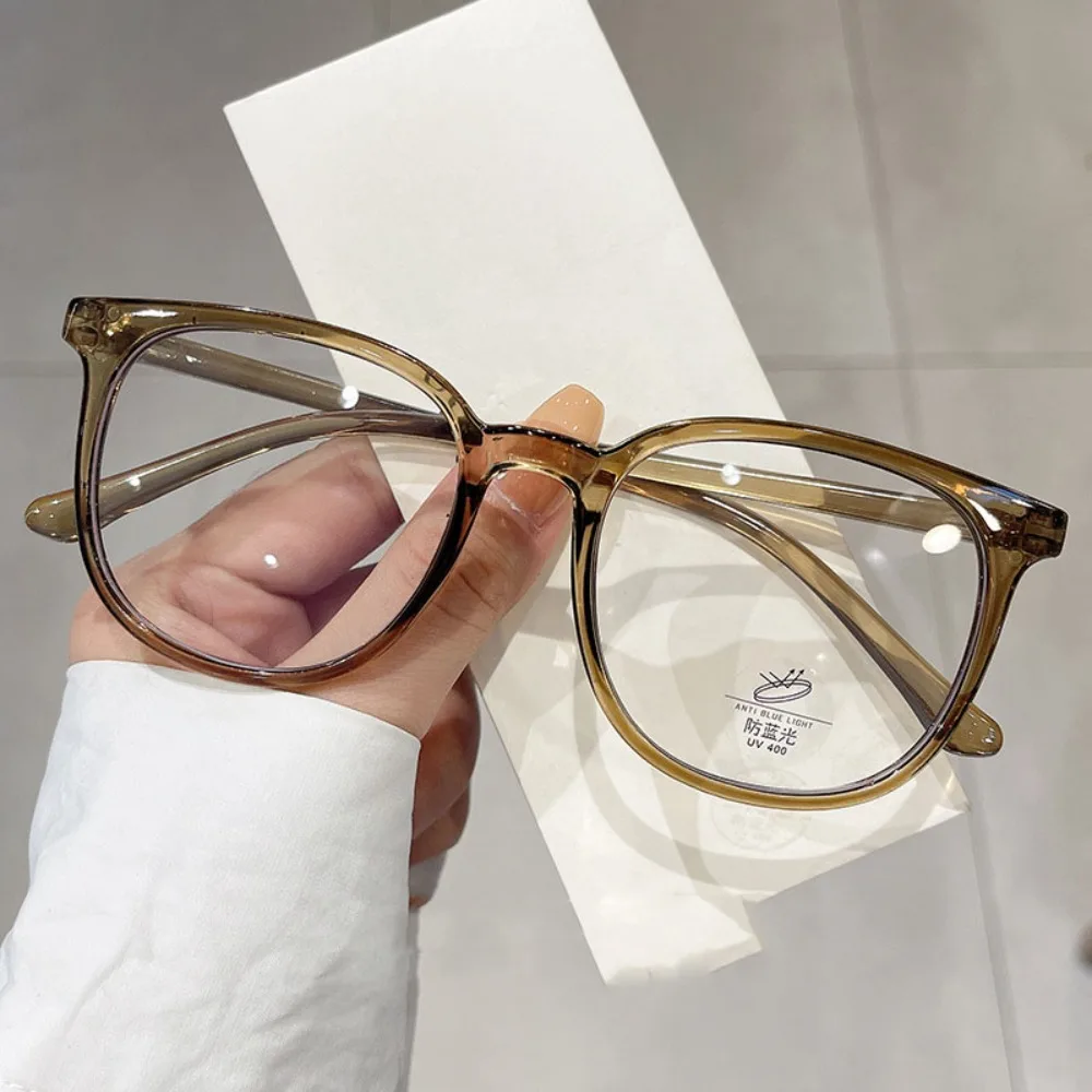 

Transparent Anti-blue Light Glasses Retro Lightweight Square Frame Myopia Glasses Anti Radiation Eye Protective