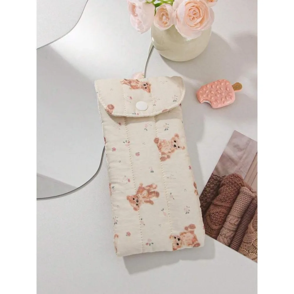 

Fashion Pink Heart Small Glasses Bag Flower Sweet Pencil Pouch Cute Bear and Strawberry Women Makeup Bag Gifts