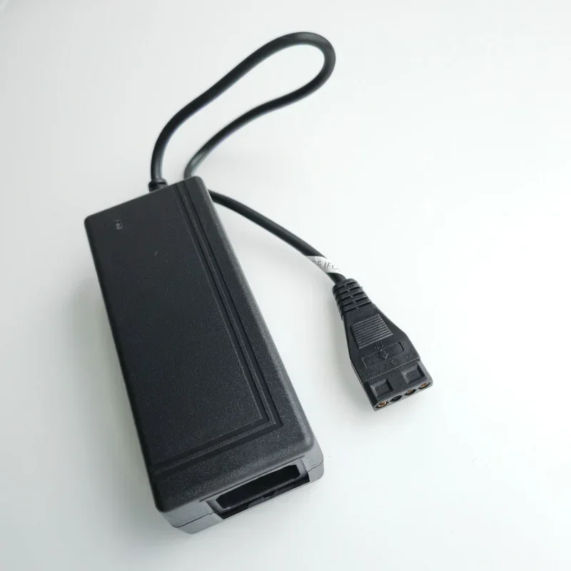 PC 4Pin IDE SATA AC zu DC Power Adapter Versorgung Kabel Für Computer 3,5 zoll HDD Harte DVD CD-ROM Disk treiber 12V + 5V 2,5A