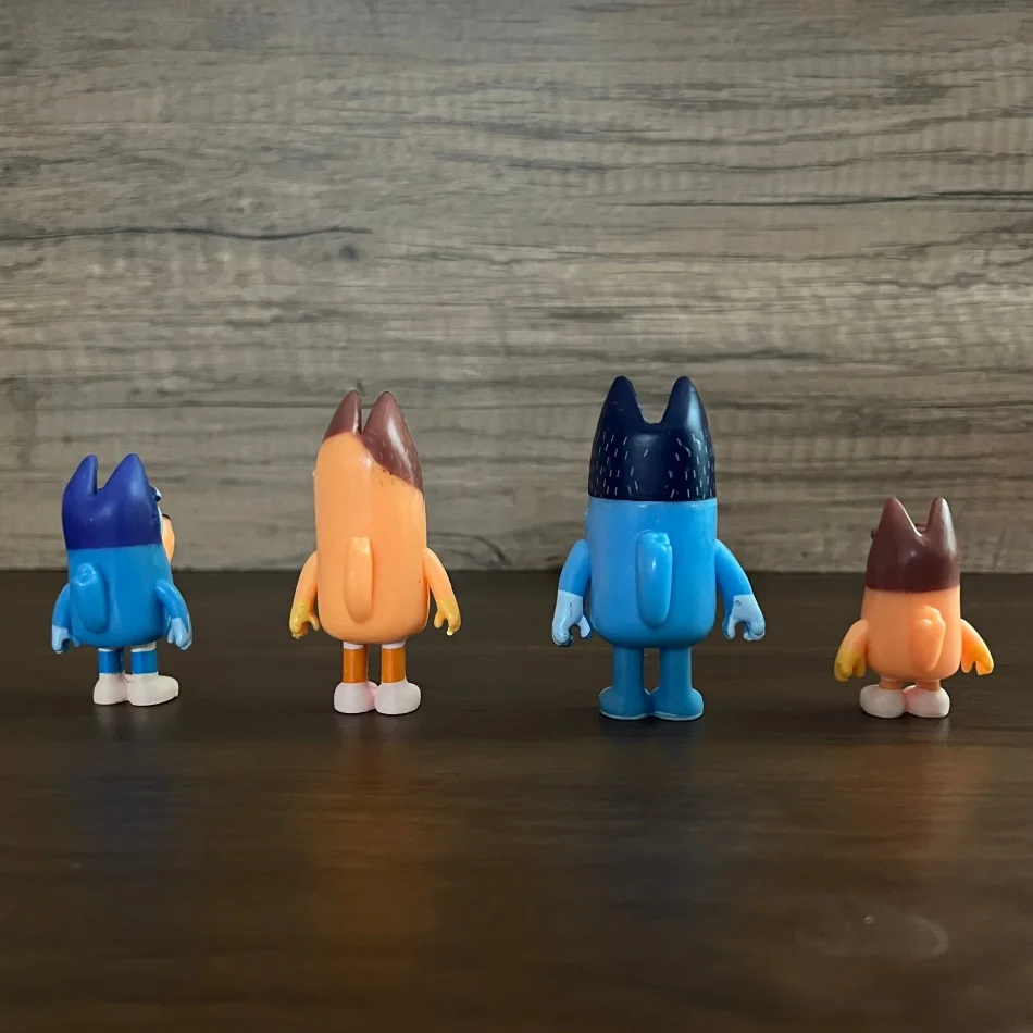 4 قطعة شخصيات Bluey لطيف الكلب اللصوص الفلفل الحار البنغو كلوي أنيمي عمل الشكل المفاصل المنقولة نموذج الدمى الحلي الاطفال اللعب الهدايا