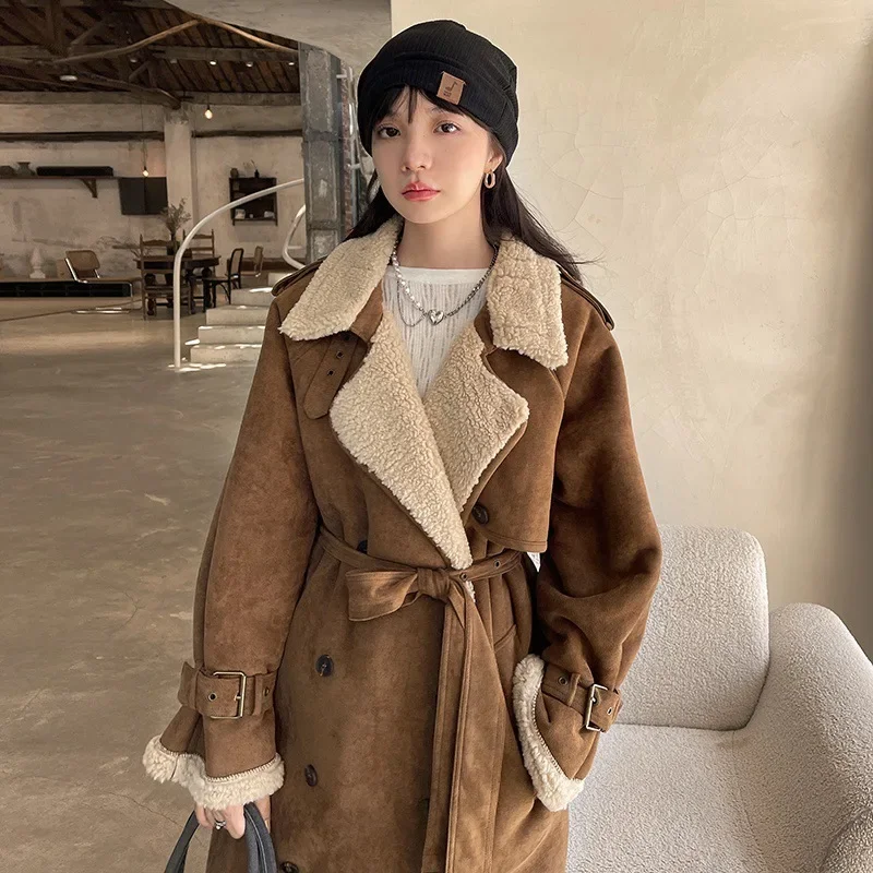 

Long lamb wool coat for women's 2023 winter new Korean small loose thickened fur integrated