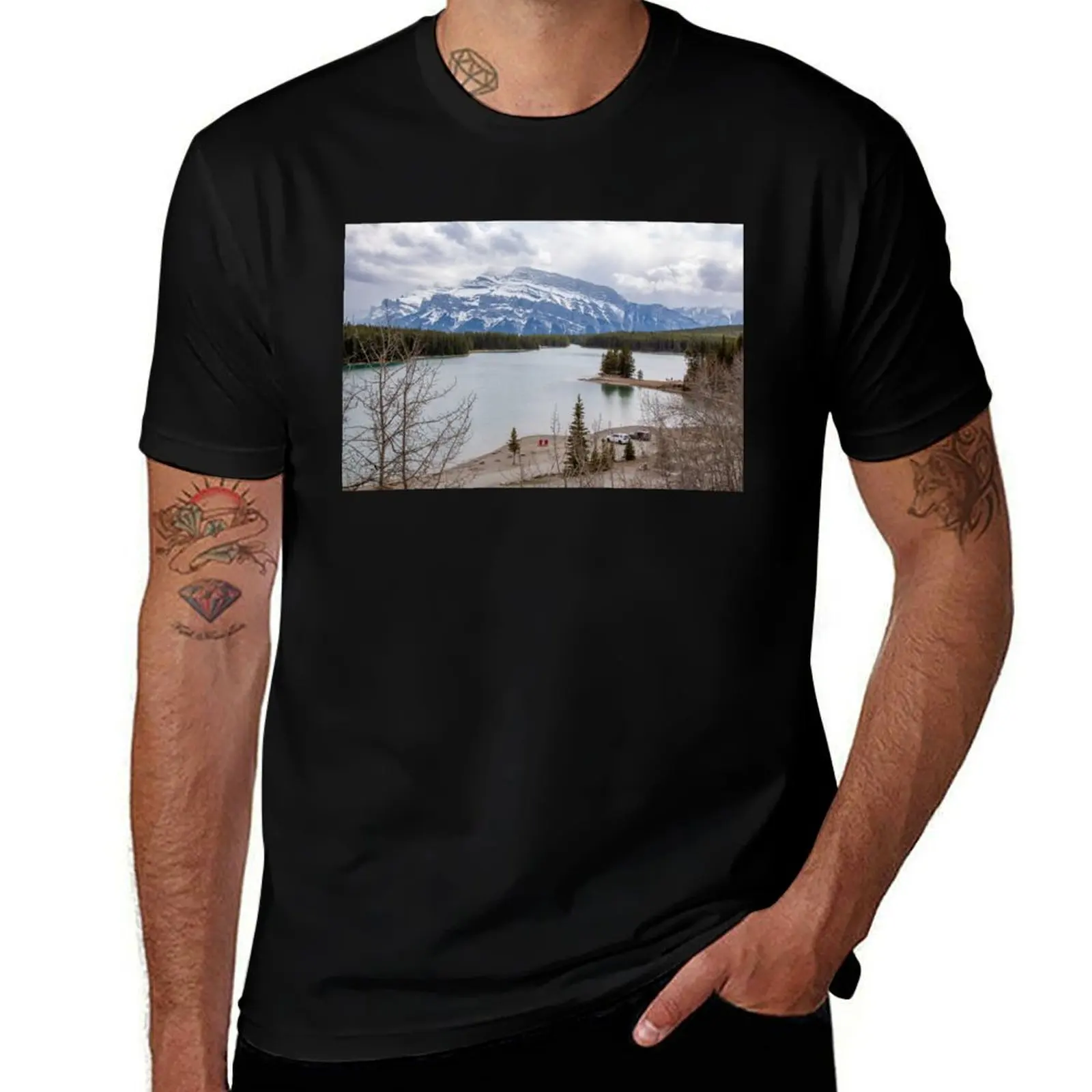 

Scenic View of Banff National Park T-Shirt anime stuff summer 2025 Men's t shirts