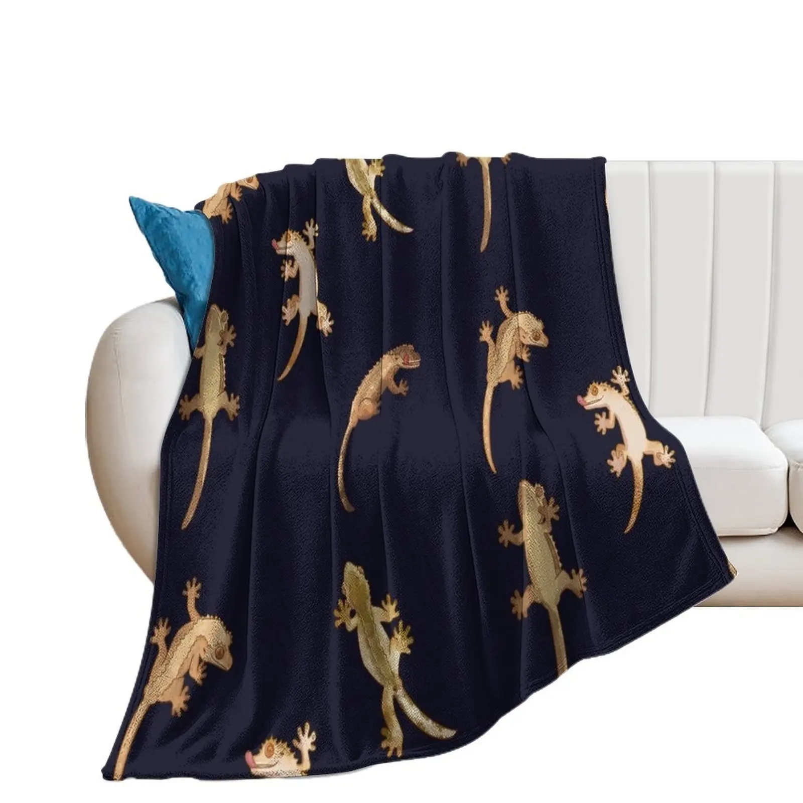 

cute little crested geckos Throw Blanket cosplay anime Beach Single Blankets