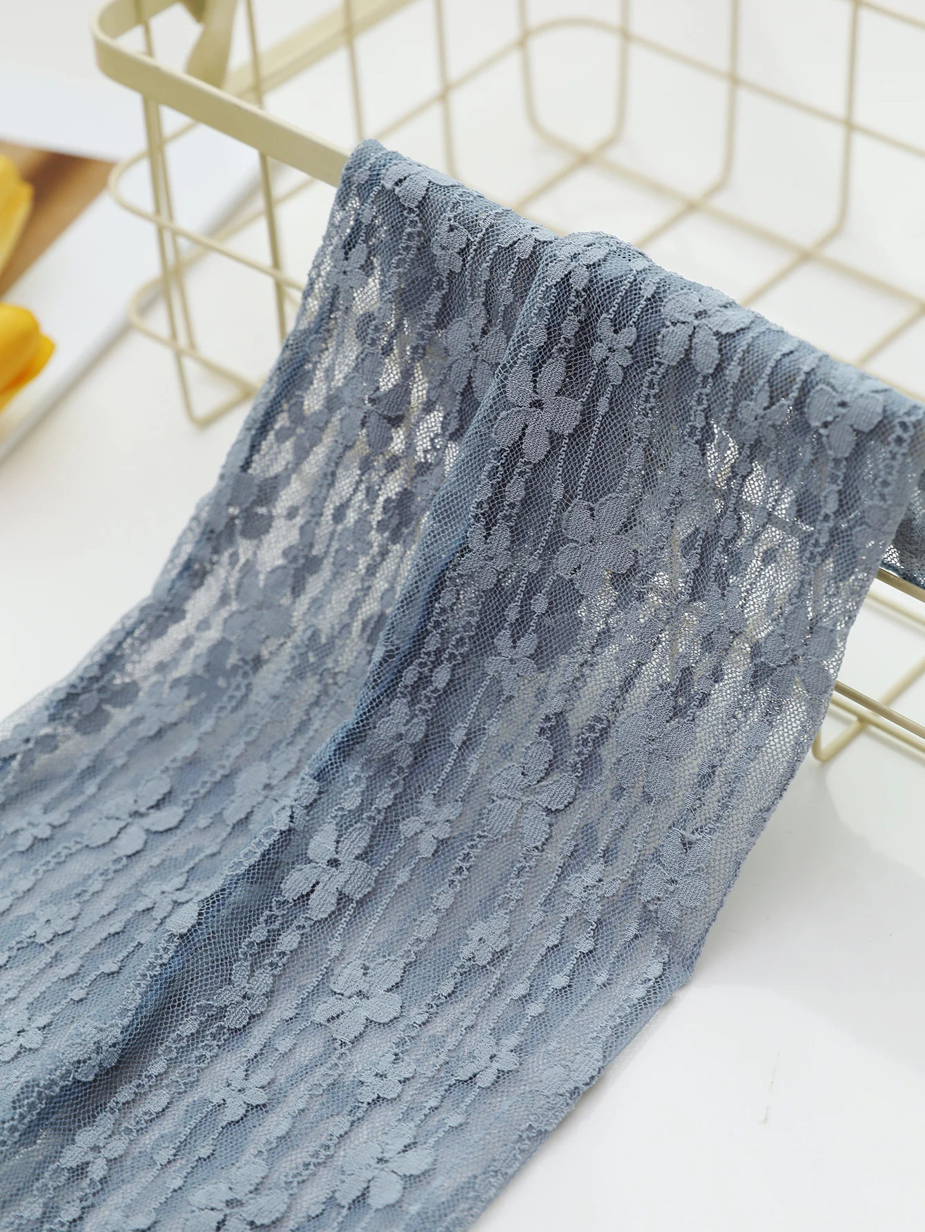 女性用ミドル丈チューブソックス、レースの甘い花柄JKロリータ、日本の透かし彫りロングソックス、薄手で通気性の良い高品質ルーズソックス