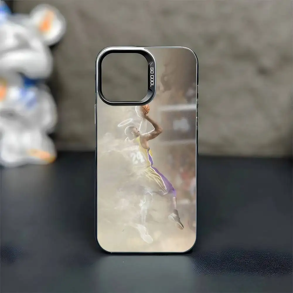 حافظة هاتف K-Kobe B-Bryant Mamba 8 24 لهاتف iPhone17,16,15,14,13,12,11 Plus، Pro Max غطاء أسود غير لامع مقاوم للصدمات