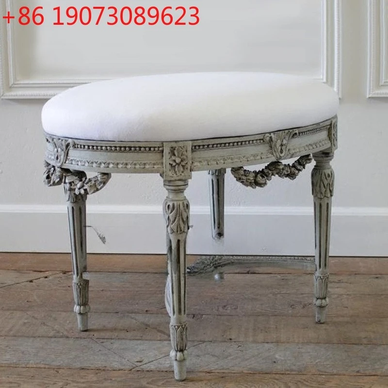 

French retro old dressing stool, European and American carved old makeup stool