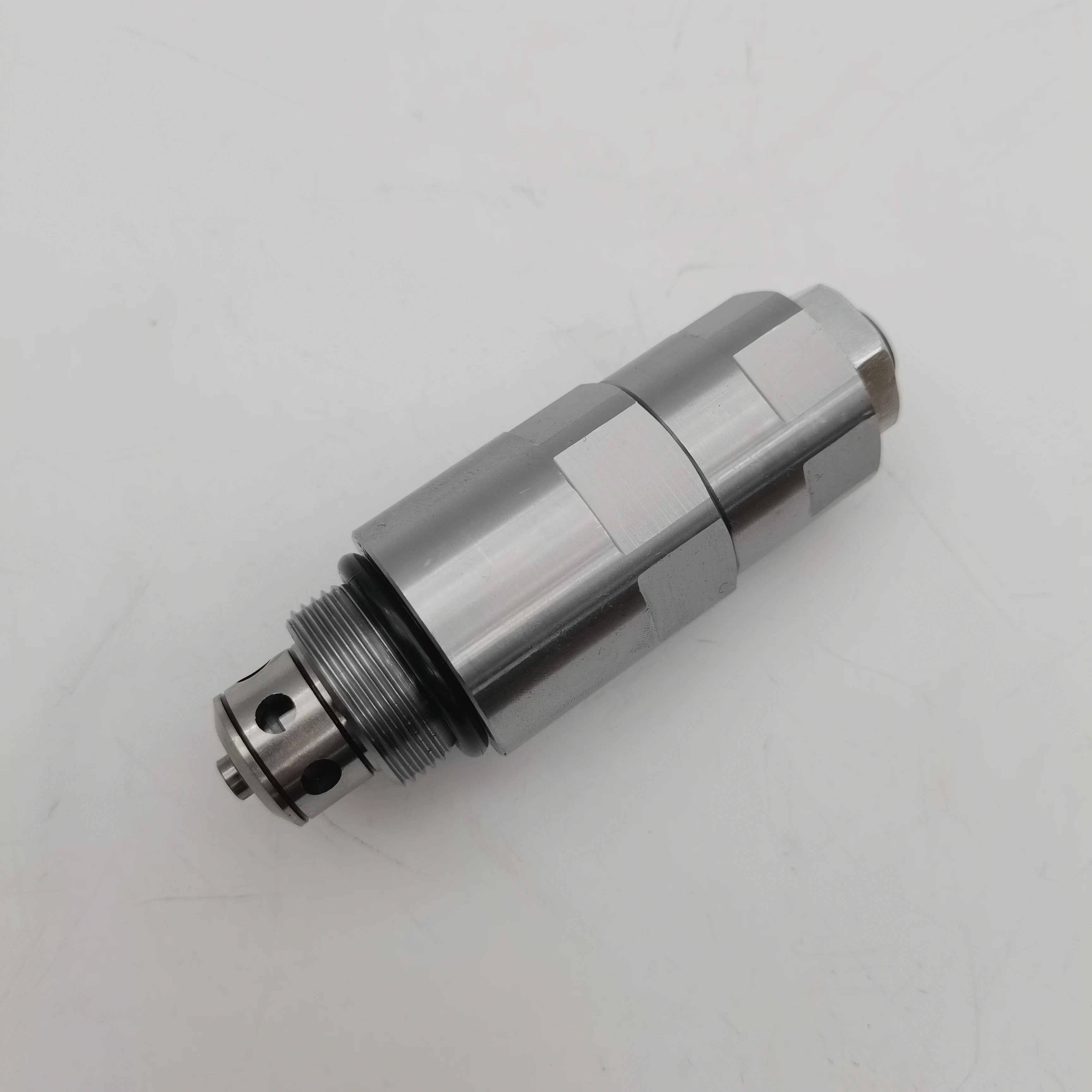 

Distribution valve Auxiliary overflow valve YN22V00002F1 For Kobelco Excavator SK200-8 SK250-8 SK330-8 SK200-6E SK230-6E