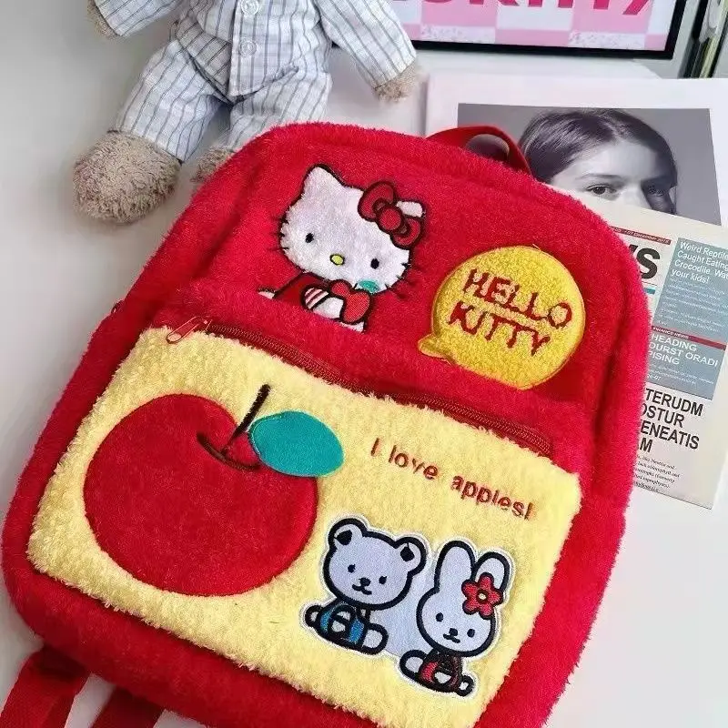 Japoński pluszowy plecak Hello Kitty Słodka i urocza dziewczyna Plecak dla dziewcząt w kształcie serca Campus High Beauty Backpack