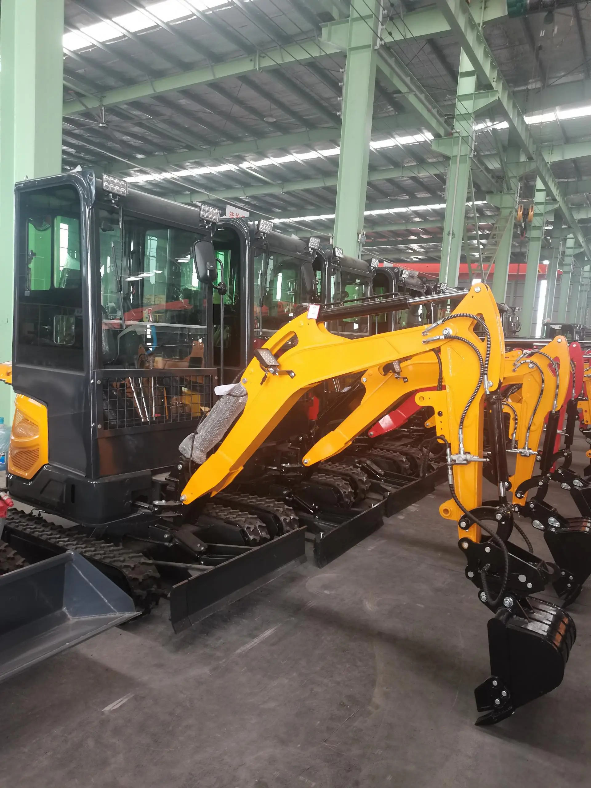 حالة جيدة سعر مخفض العلامة التجارية الجديدة حفارة زاحفة صغيرة حفارة عالية الجودة للبيع