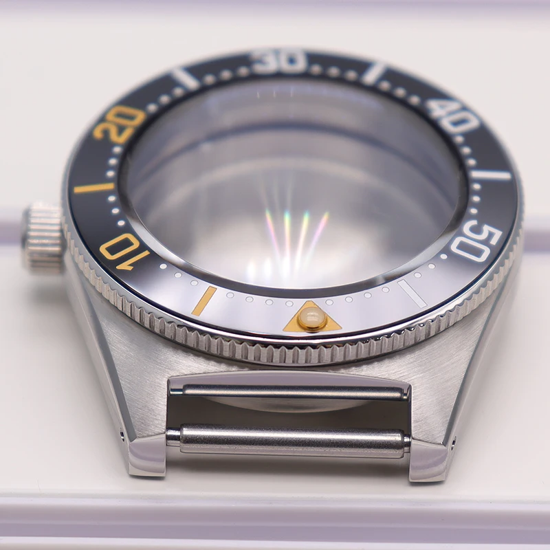 40-mm-Gehäuse für Taucheruhren in Silber, mit AR-Saphirglas, passend für SPB149J1, NH35, NH36, NH34, NH38, Automatikwerk, 28,5-mm-Zifferblatt, MOD Tiger Whale. – Detail 4