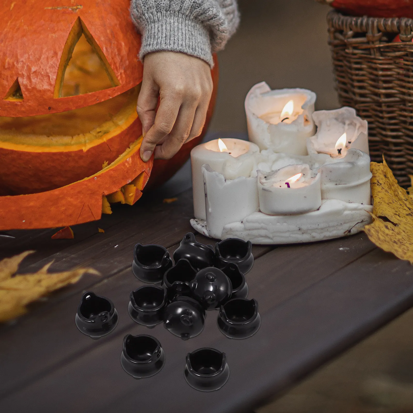 

12Pcs Mini Witch Cauldron Decor Halloween Party Supplies Spooky Home Decoration for Craft Centerpiece Unique Gift Idea