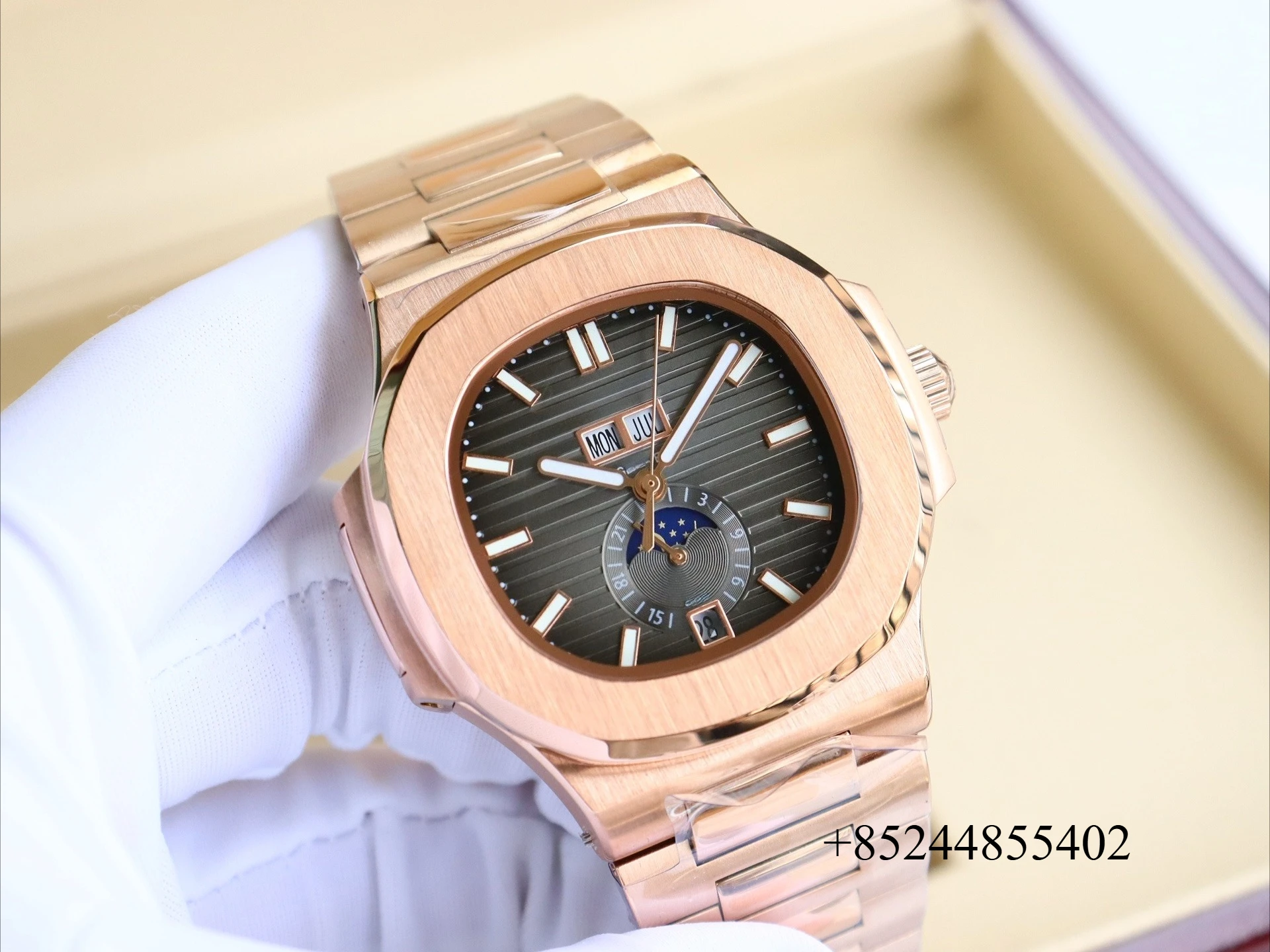 

Customizable Luxury Watch in 316L Steel Automatic Mechanical Movement Exquisite Heritage and Artisanal Dial