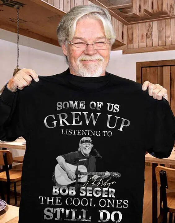 

Listening To Bob Seger Signature Shirt For Fans Black Unisex S-234XL CC1271