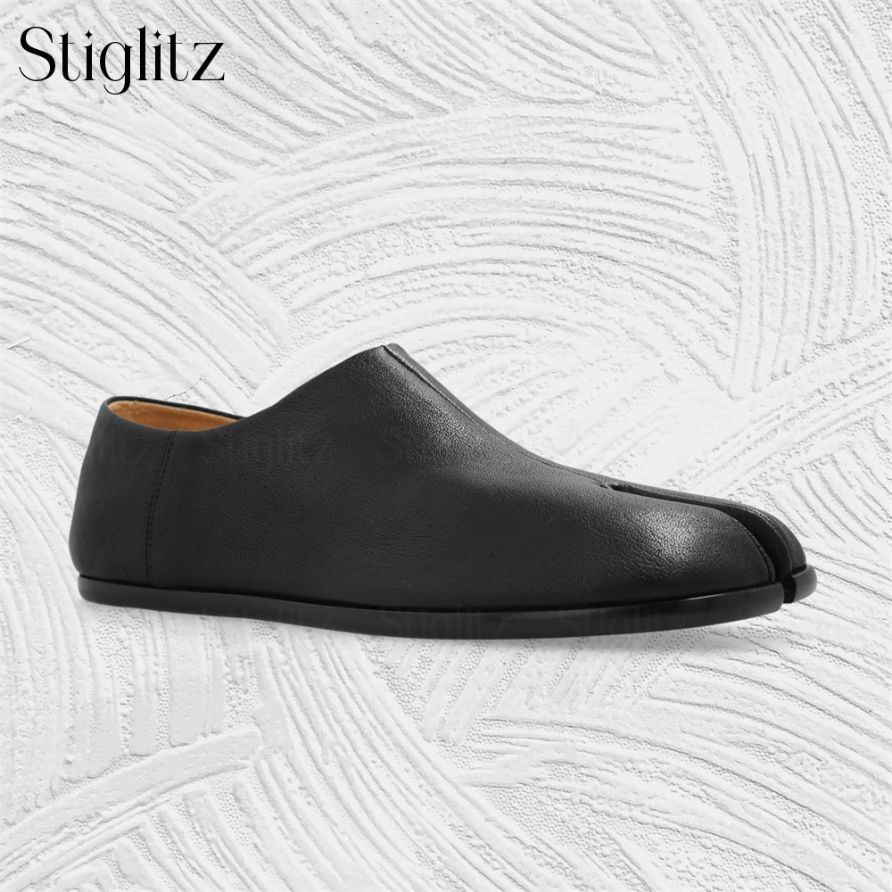 

Slip-On Leather Tabi Shoes Novelty Designer Monk Shoes Black Leather Handmade Dress Shoes Comfortable Flat Split Toe Men's Shoes