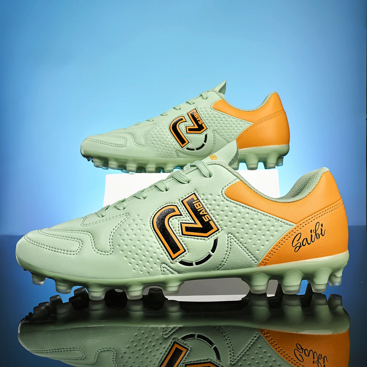 

AG/FG Long Studs Soccer Shoes，PU Fabric Mixed Upper，TPU Sole Wear Resistant Anti Slip，Men Women Kids Youth Outdoor Sports Traini