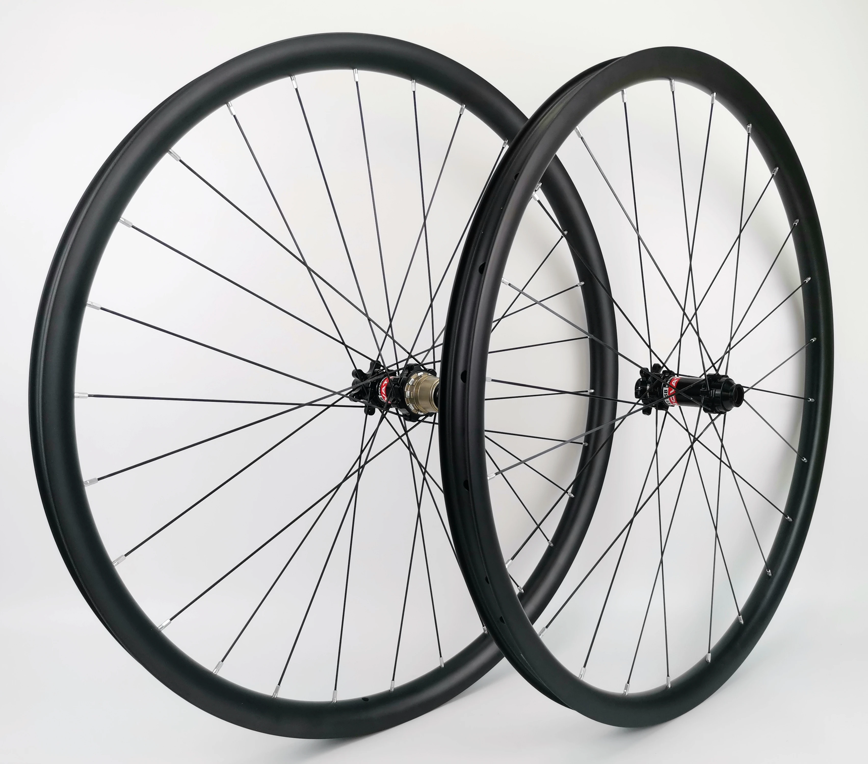 27.5er/29er Mountain Bike Carbon Fiber Wheels Disc Brakes 30mm Width 24mm Depth Tubeless UD Matte MTB XC/AM Customizable Logo