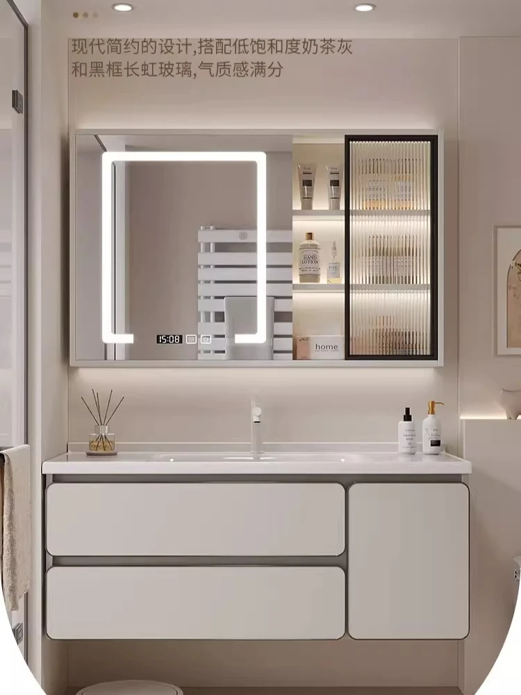 

Современный минималистичный шкаф для ванной комнаты с кремовой отделкой из алюминиевого сплава, в сочетании с интегрированной керамической раковиной.