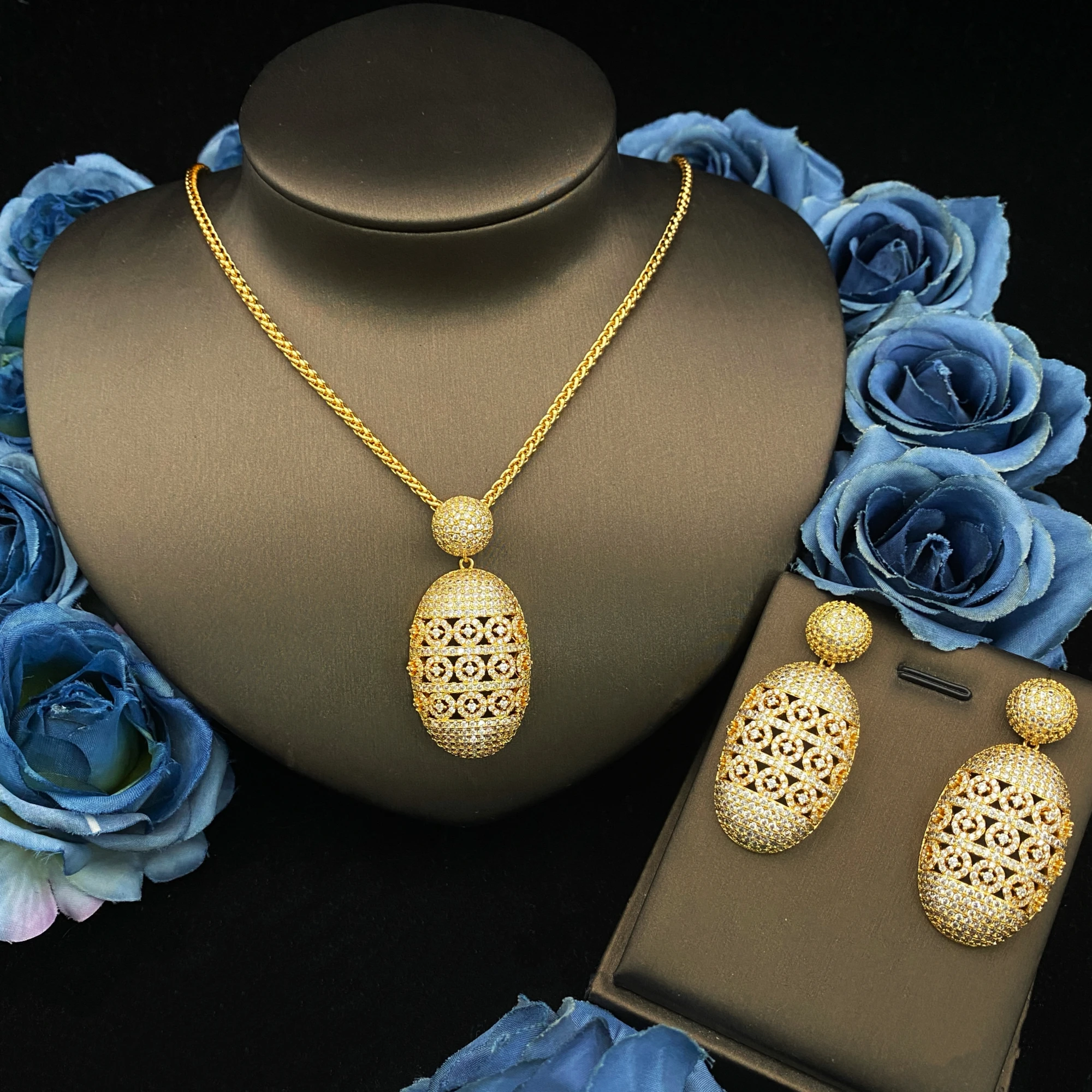 JRH 2Pcs Zirconia Oval Necklace Earrings Set Geometric Openwork Jewelry Luxury Gold Plated for Women Daily
