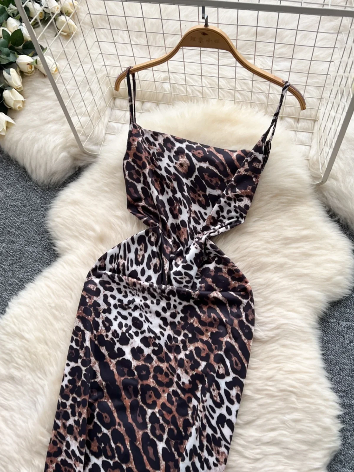 2025 New Leopard Print Cut Out Dress Women Side Slit Slim Bodycon Maxi Dress Sexy Party Club Gown with Spaghetti Strap dress