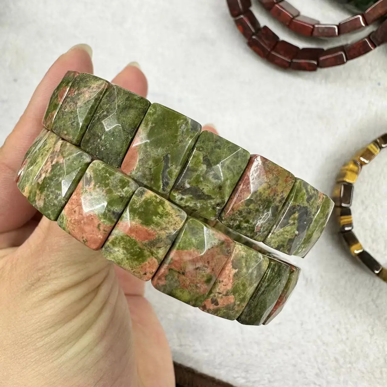 Natural Stone 9*12mm  Faceted Bracelets Lapis Labradorite Crystal  Red Jasper Agate Howlite Rhodonite Unakite For Wholesale