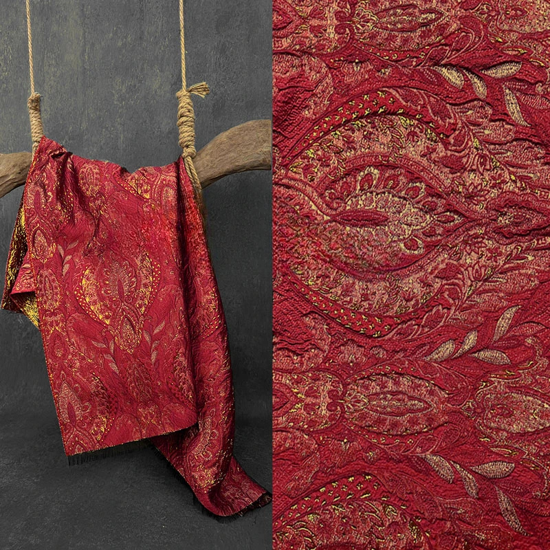 Estilo europeu vermelho ouro misturado tecido palácio estilo seda brilhante tridimensional textura alívio tecido jacquard jaqueta tecido