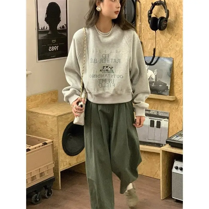 

Gray round neck sweatshirt for women 2024 early autumn new Korean style loose casual high-end super good-looking women clothing