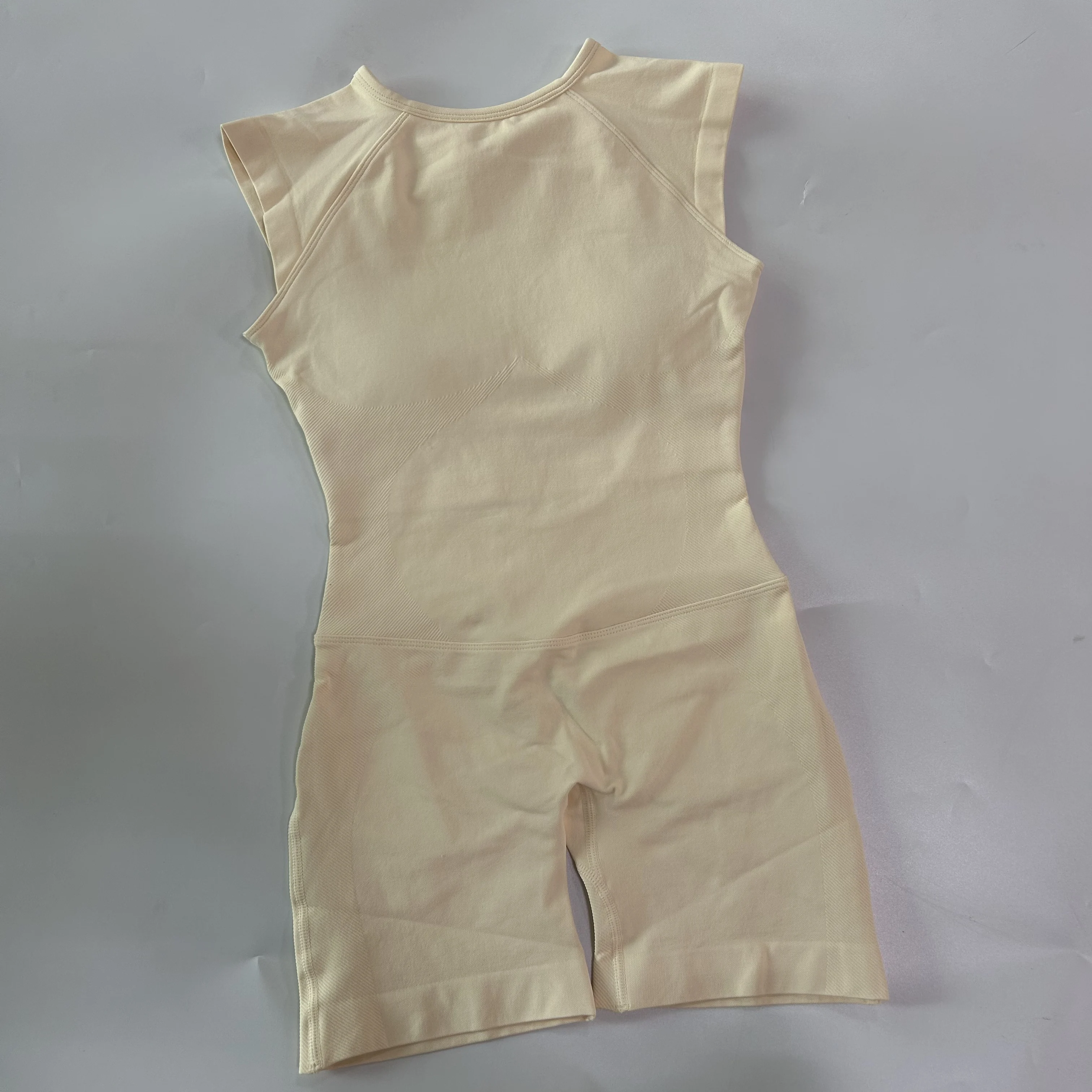 Pericic Kurzarm-Einteiler-Jumpsuit für Damen, Rückenfrei, Ausgeschnitten, Fitnesskleidung, Scrunch-Workout-Sportbekleidung, Yoga-Bodysuit-Set – Detail 22