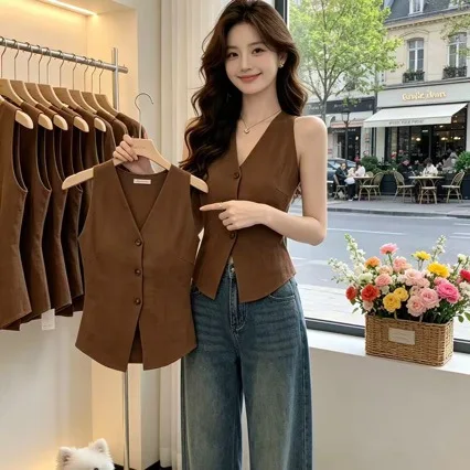 Retro Fashionable Vest Top Women's Summer Outdoor Wear Slim Fit Design Sleeveless Shirt V-neck Short Length One Button Closure