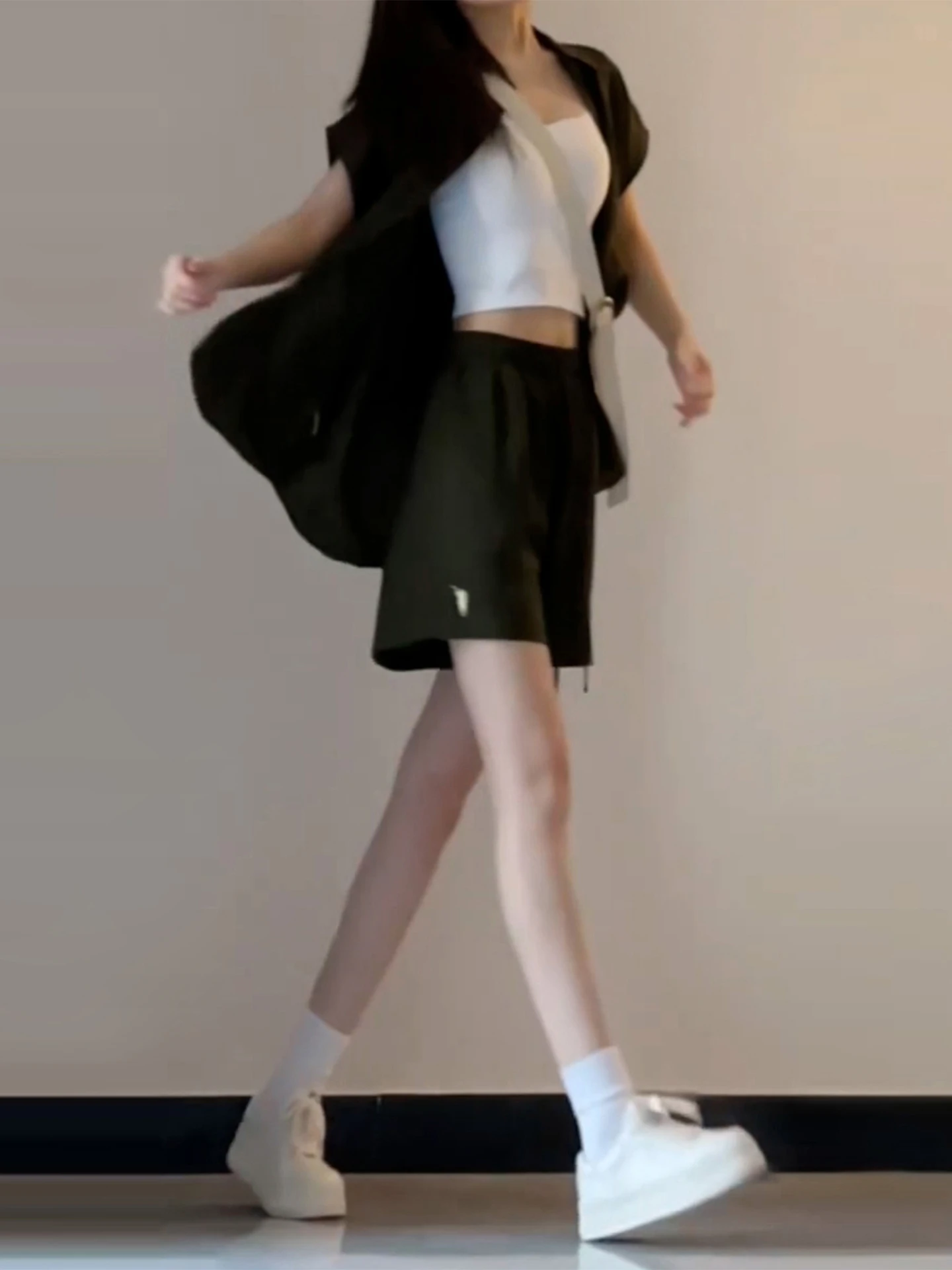 

Корейский комплект одежды в стиле ретро для женщин, лето 2026, новинка, модный, элегантный, с высокой талией, А-силуэт, D...