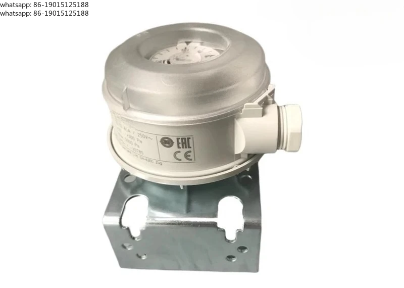 2026 new model  QBM81-3 Differential pressure sensor QBM81-10QBM81-20 Air differential pressure switch QBM81-5